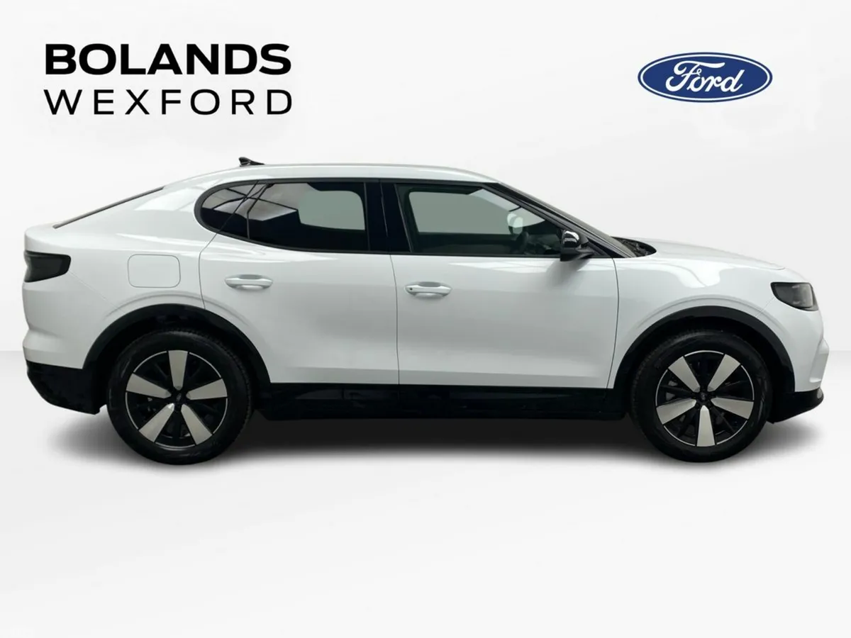 Ford Capri SUV, Electric, 2026, White