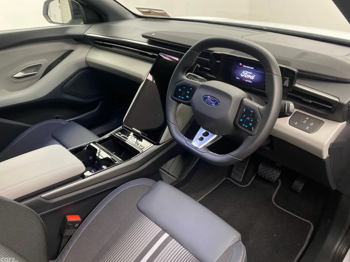 Ford Capri SUV, Electric, 2026, White