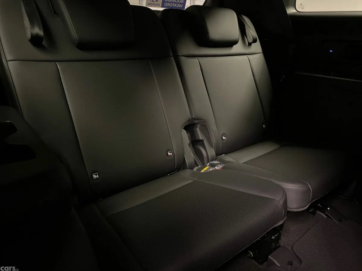 Hyundai Santa Fe SUV, Petrol Hybrid, 2026, White
