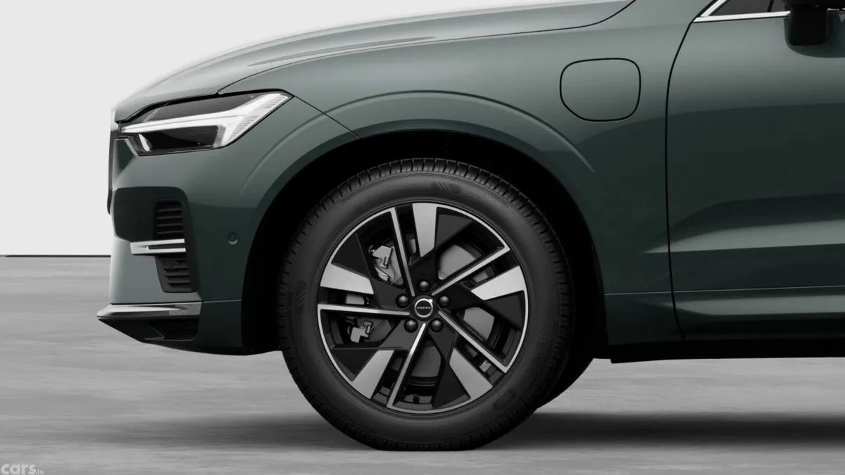Volvo XC60 Estate, Petrol Plug-in Hybrid, 2027, Green