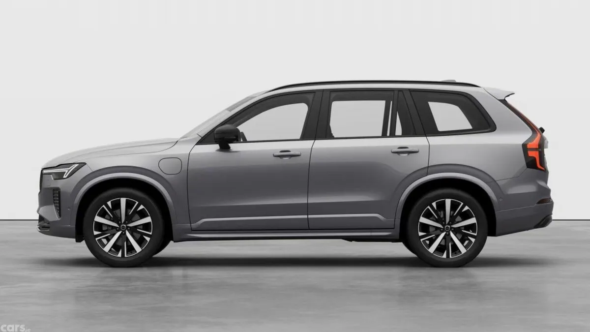 Volvo XC90 SUV, Petrol Plug-in Hybrid, 2027, Silver