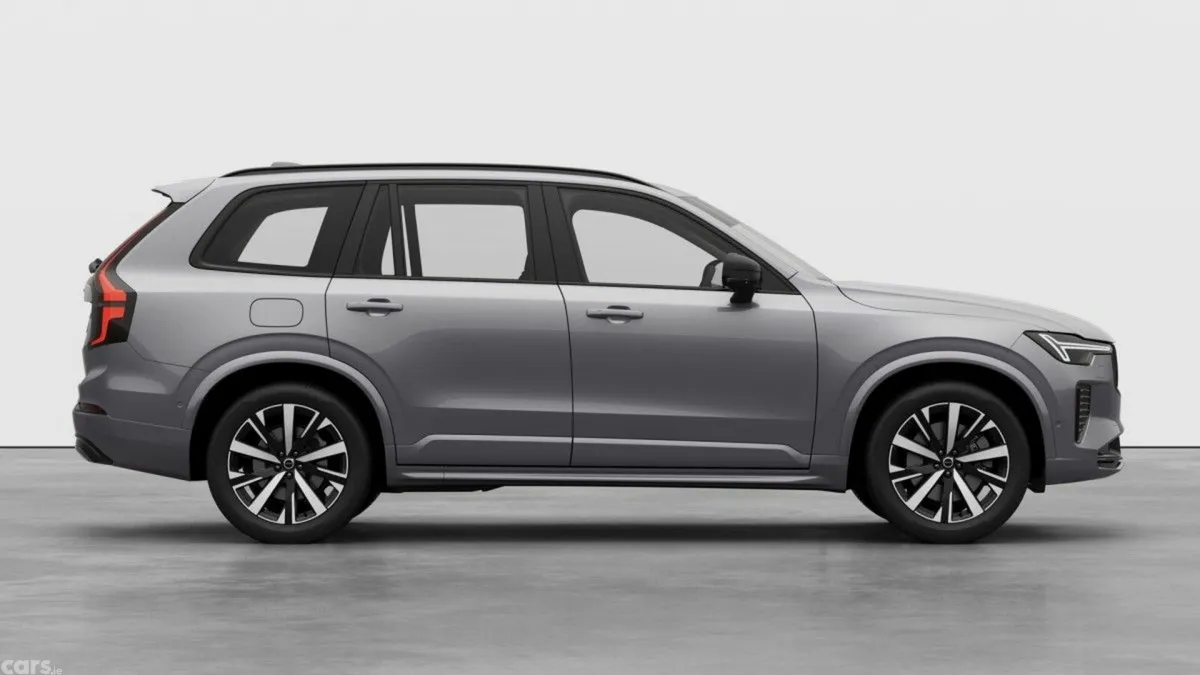 Volvo XC90 SUV, Petrol Plug-in Hybrid, 2027, Silver