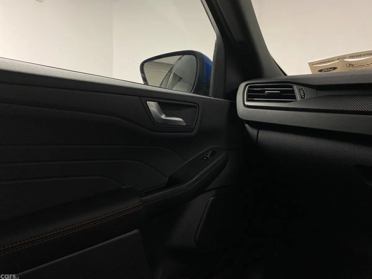 Ford Kuga SUV, Petrol Plug-in Hybrid, 2026, 