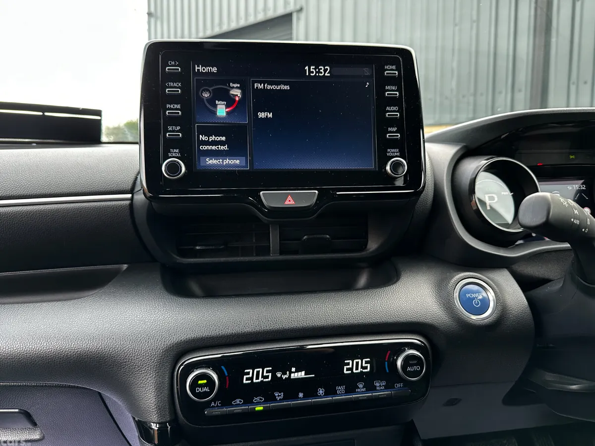 Toyota Yaris Hatchback, Petrol Hybrid, 2022, Red