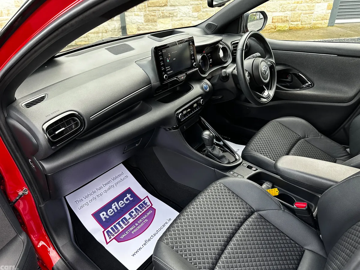 Toyota Yaris Hatchback, Petrol Hybrid, 2022, Red