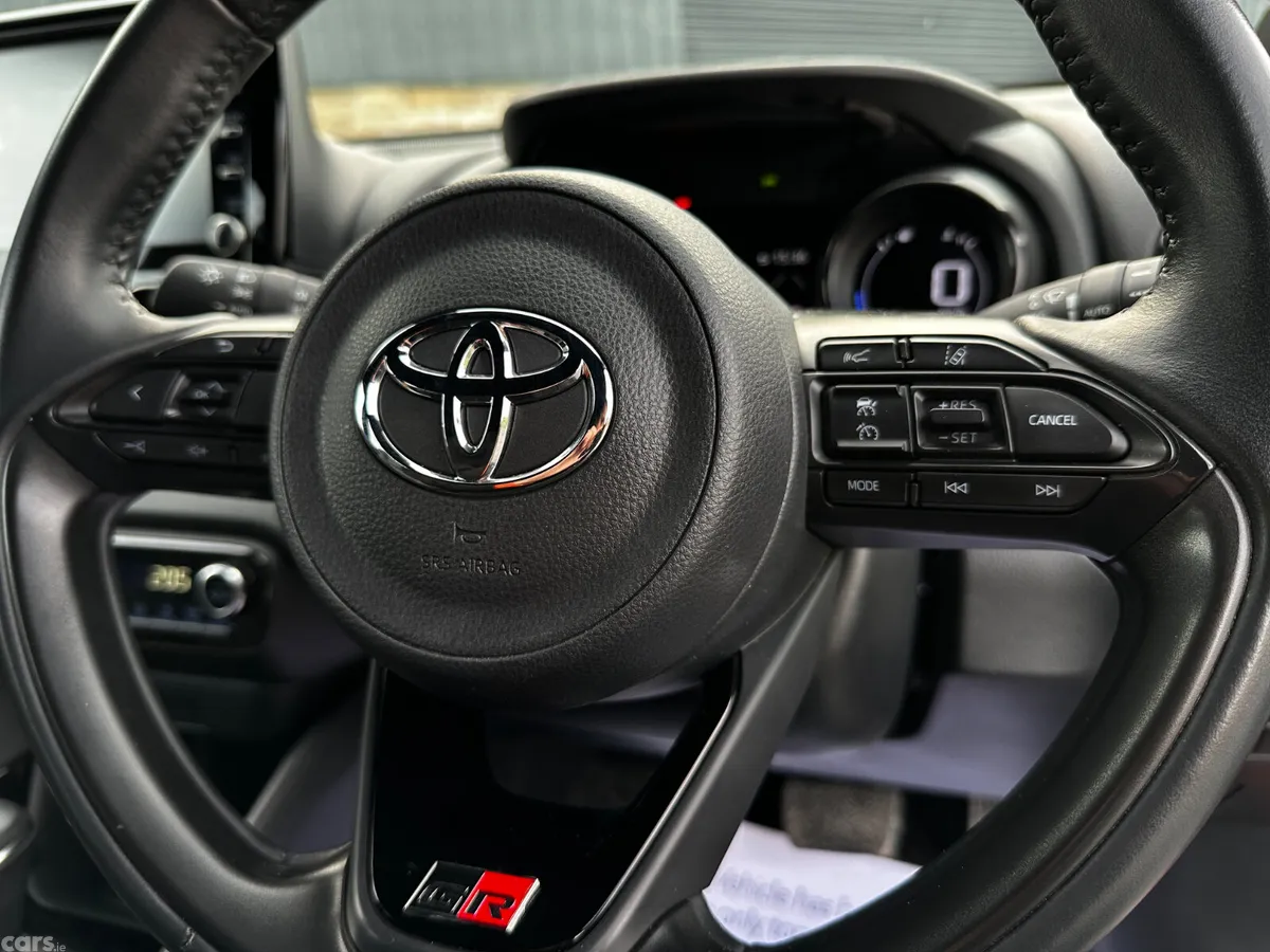 Toyota Yaris Hatchback, Petrol Hybrid, 2022, Red
