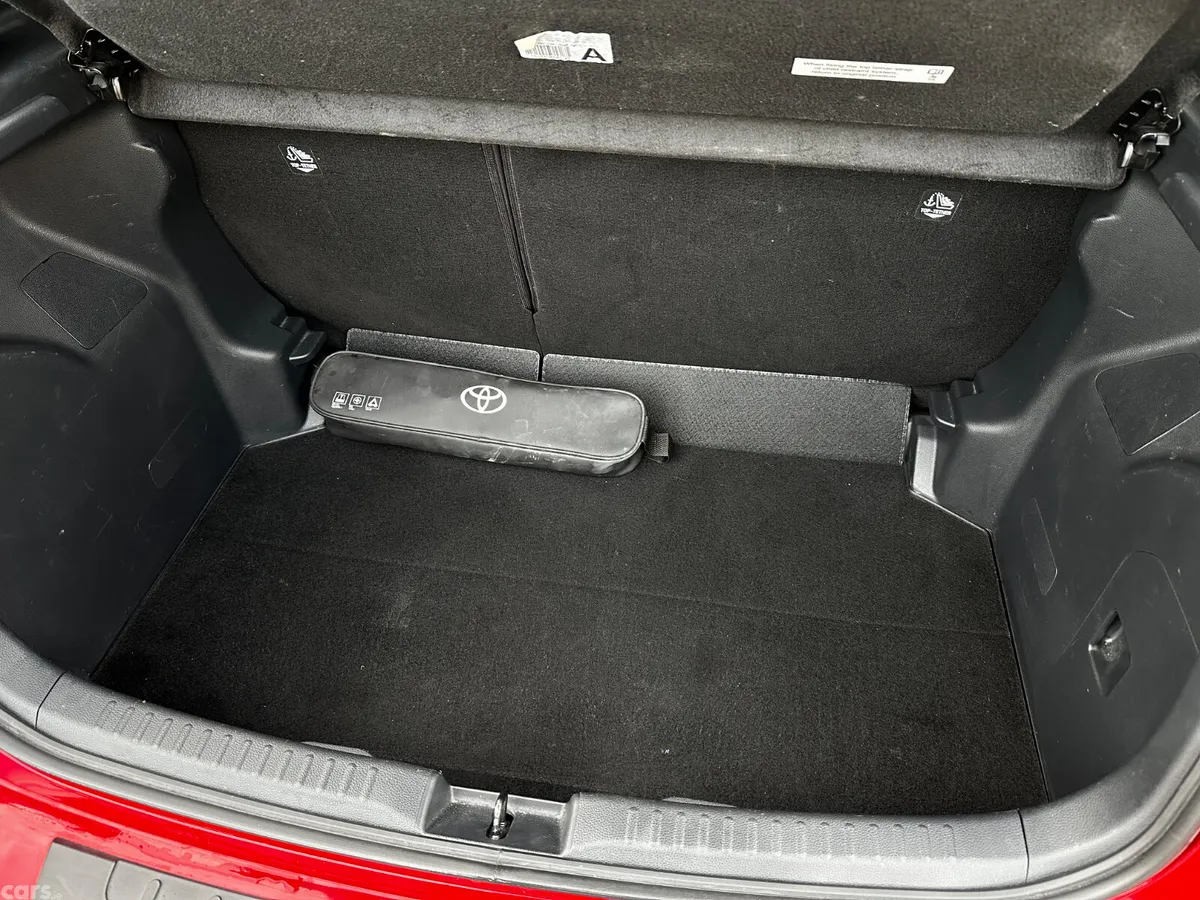 Toyota Yaris Hatchback, Petrol Hybrid, 2022, Red