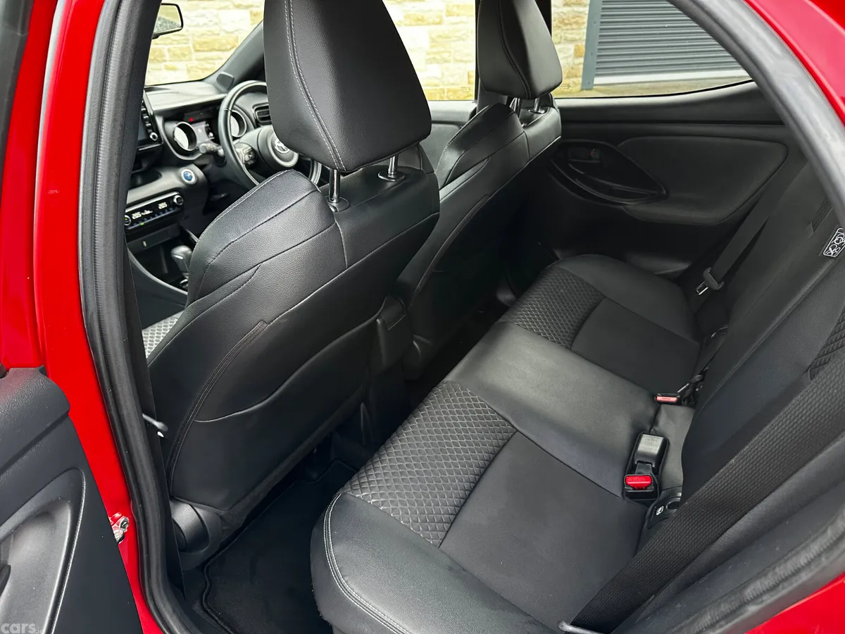 Toyota Yaris Hatchback, Petrol Hybrid, 2022, Red