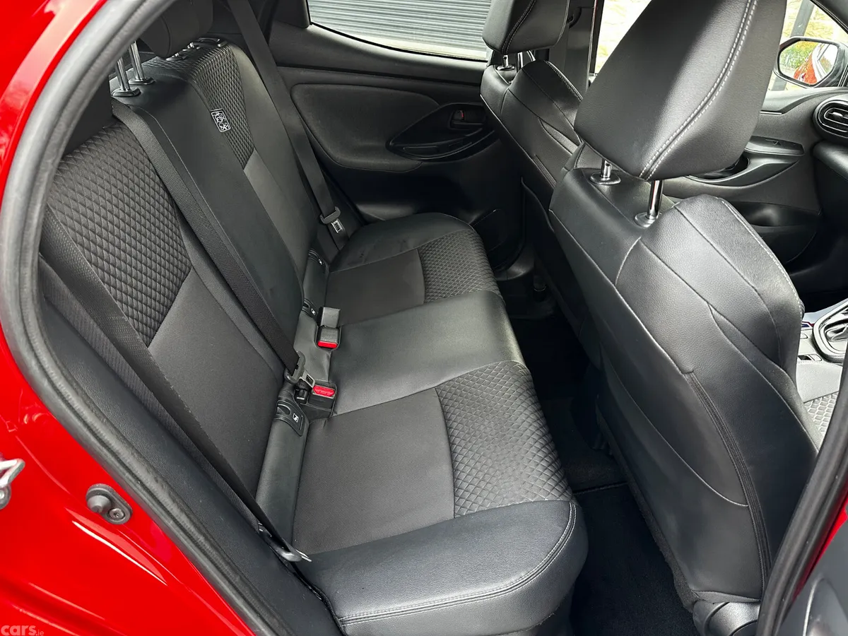 Toyota Yaris Hatchback, Petrol Hybrid, 2022, Red
