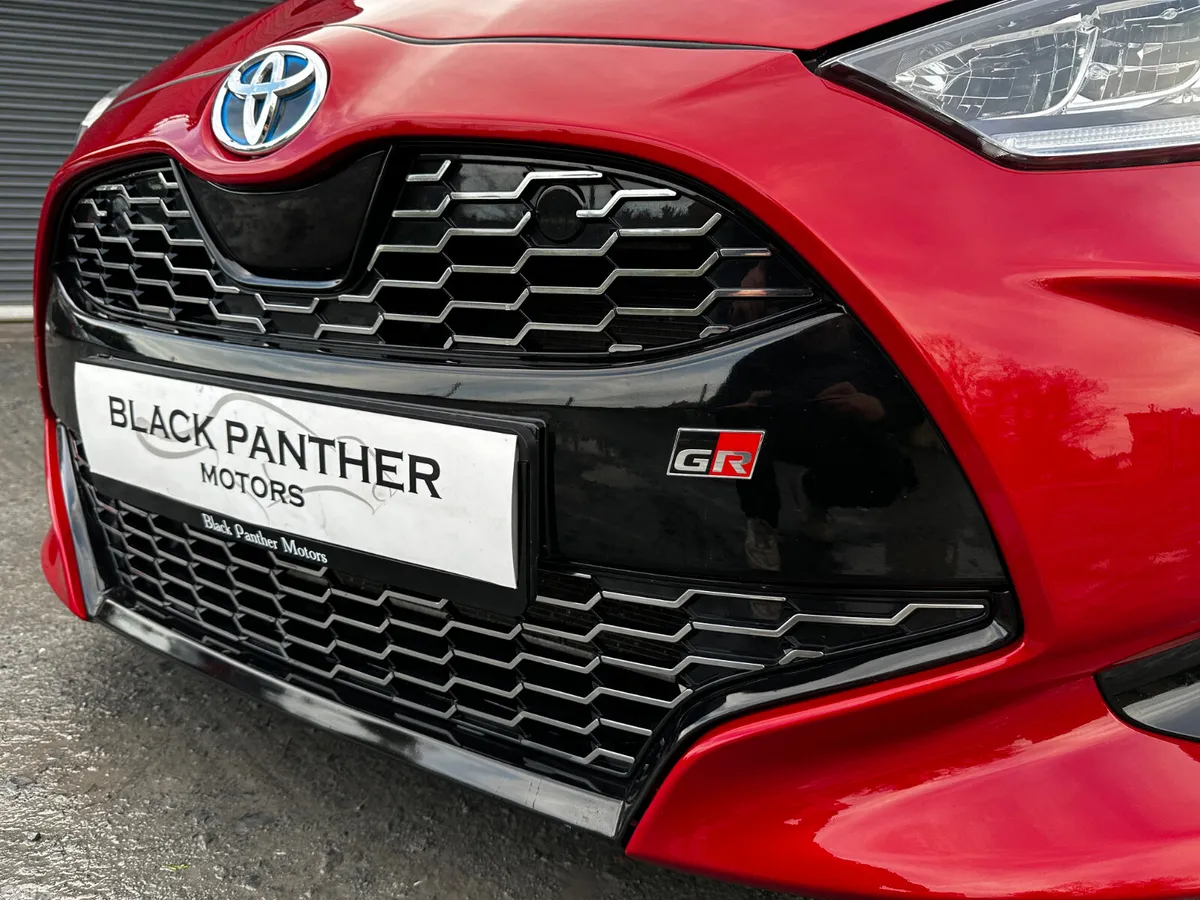 Toyota Yaris Hatchback, Petrol Hybrid, 2022, Red