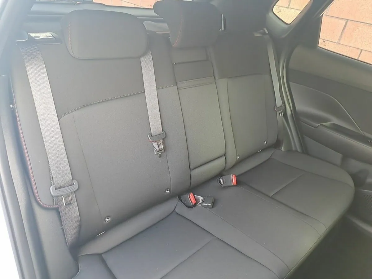 Hyundai KONA MPV, Petrol, 2027, White