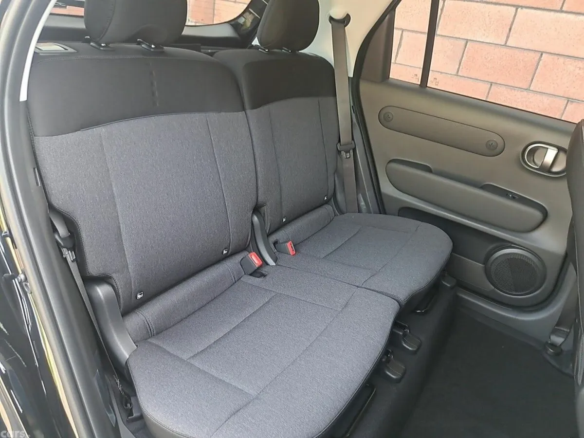 Hyundai INSTER SUV, Electric, 2027, Black