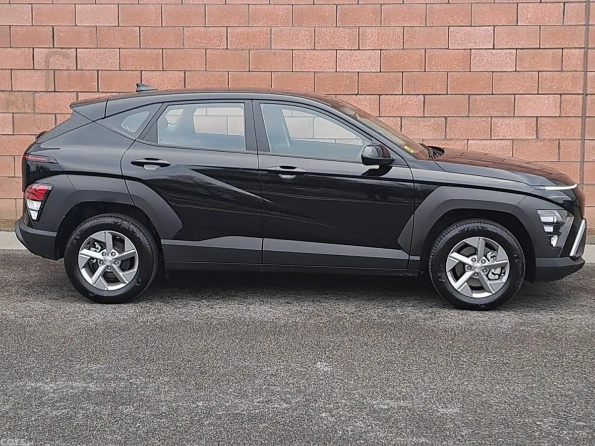 Hyundai KONA MPV, Petrol, 2027, Black