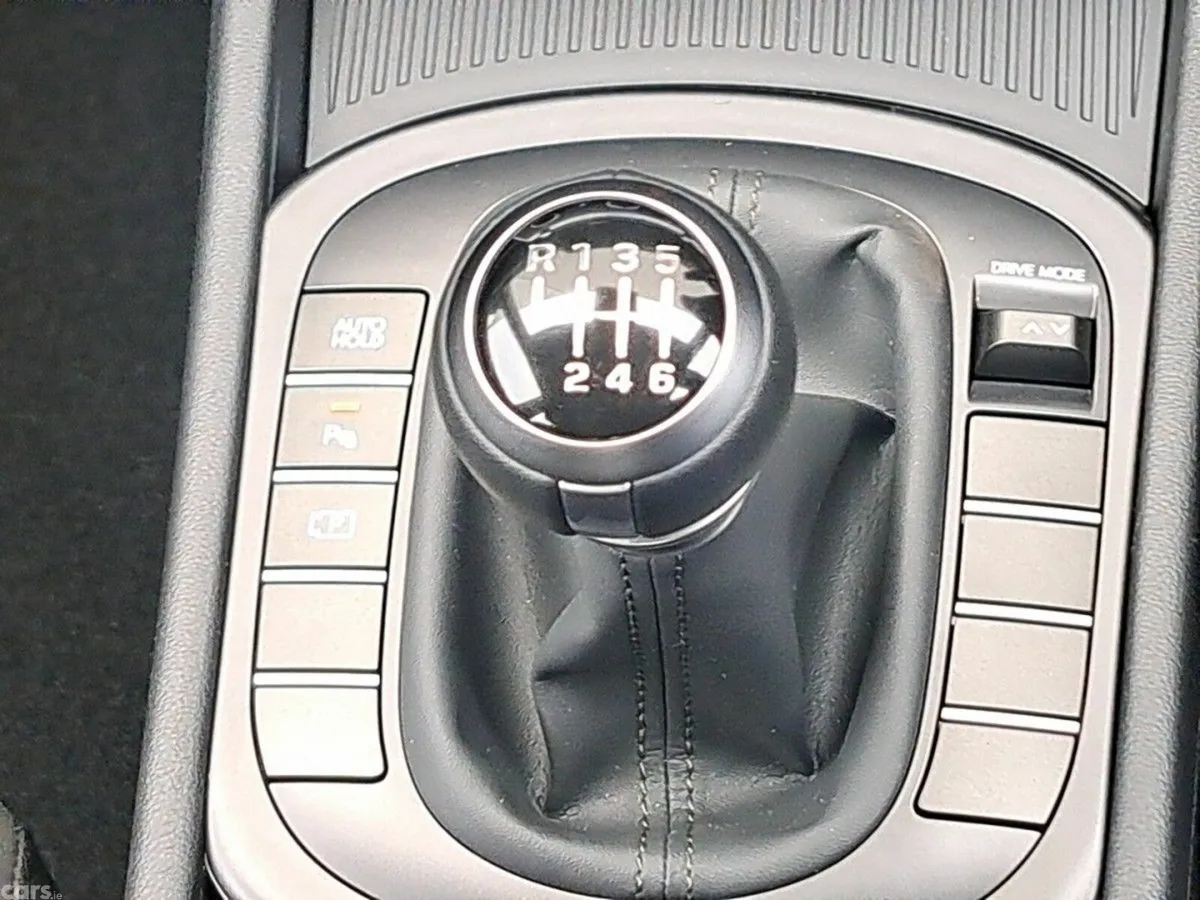 Hyundai KONA MPV, Petrol, 2027, Black
