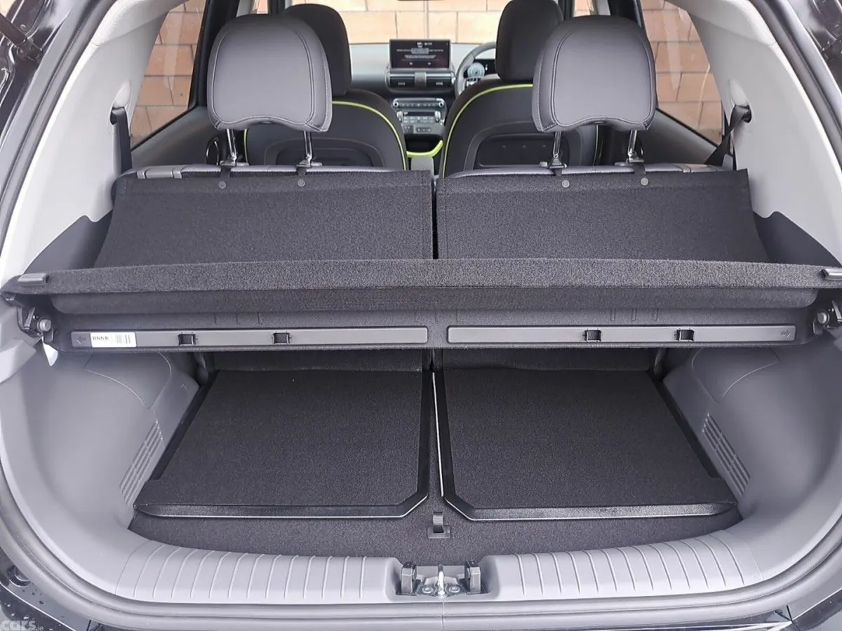 Hyundai INSTER SUV, Electric, 2027, Black