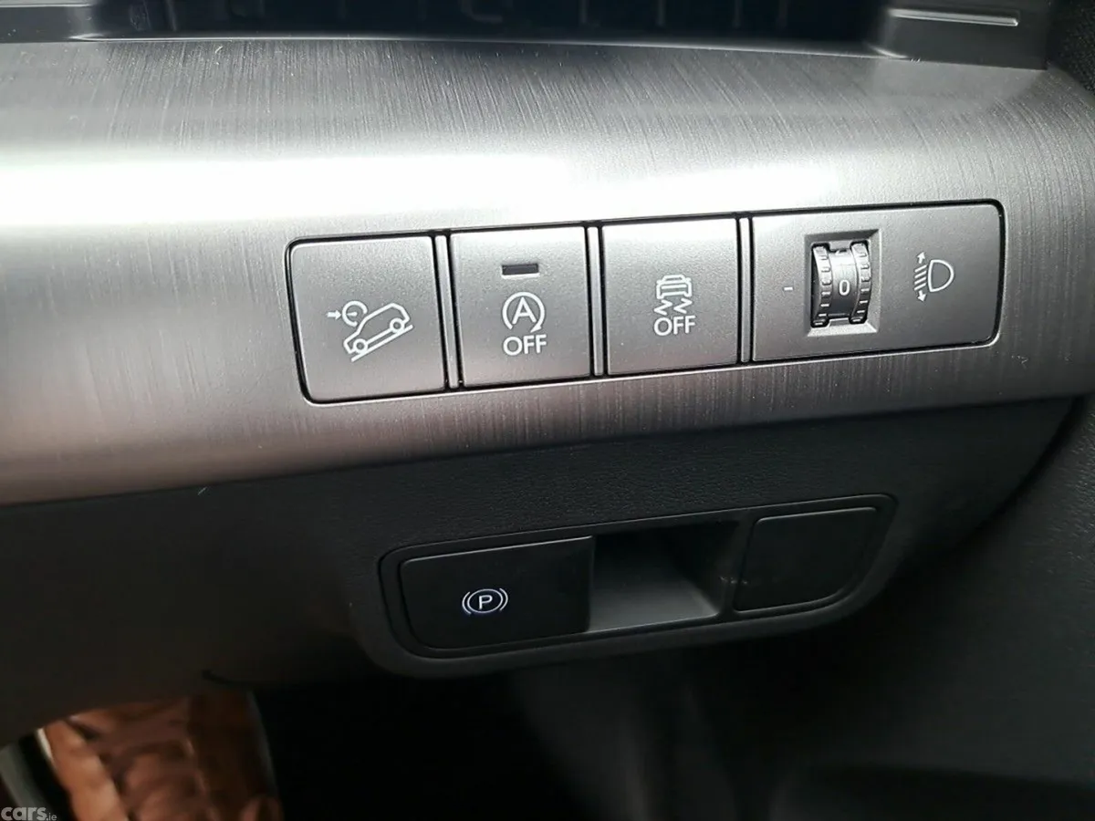 Hyundai KONA MPV, Petrol, 2027, Blue