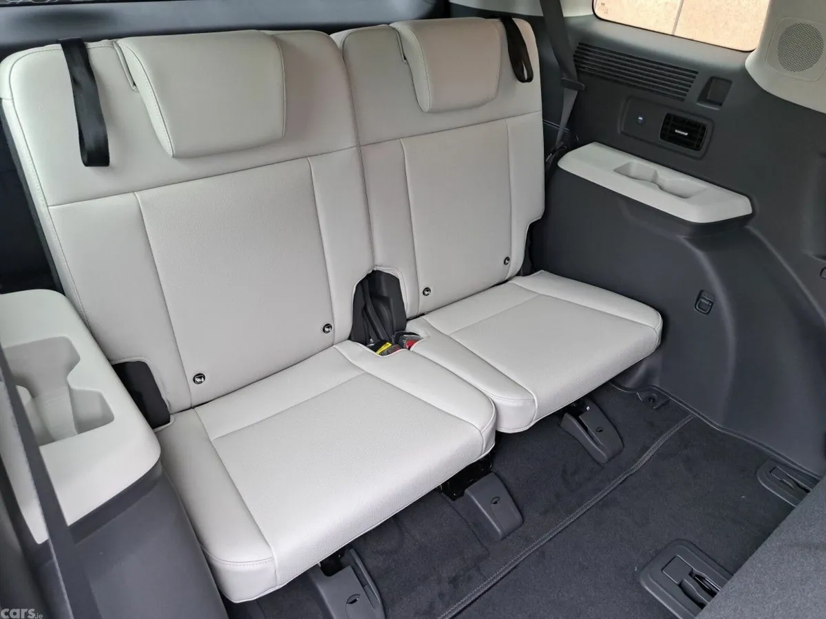 Hyundai Santa Fe SUV, Petrol Plug-in Hybrid, 2027, Silver