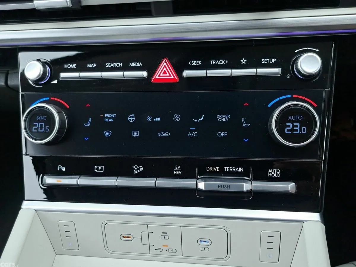 Hyundai Santa Fe SUV, Petrol Plug-in Hybrid, 2027, Silver