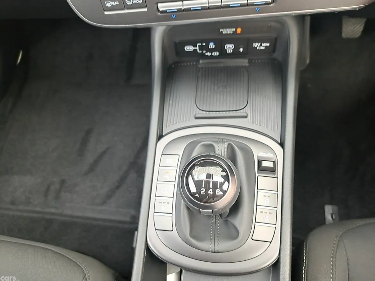 Hyundai KONA MPV, Petrol, 2027, Blue