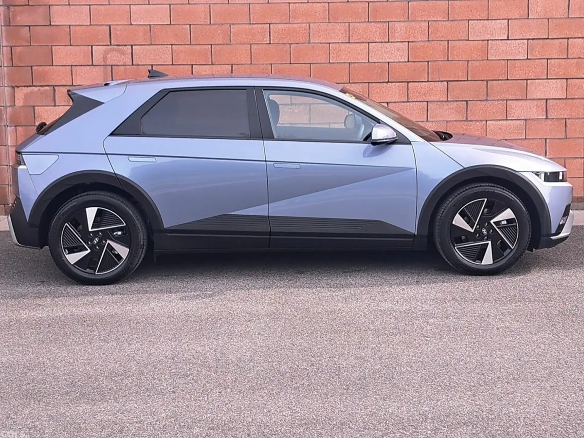 Hyundai IONIQ 5 MPV, Electric, 2027, Blue