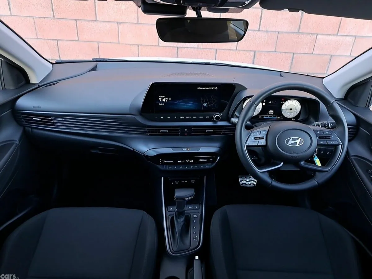 Hyundai Bayon MPV, Petrol, 2027, Blue