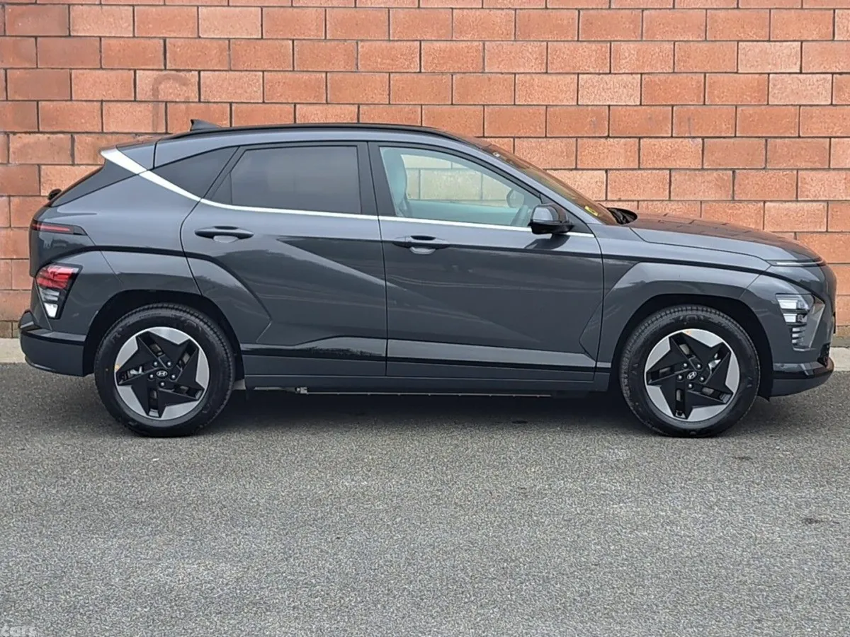 Hyundai KONA MPV, Electric, 2027, Grey