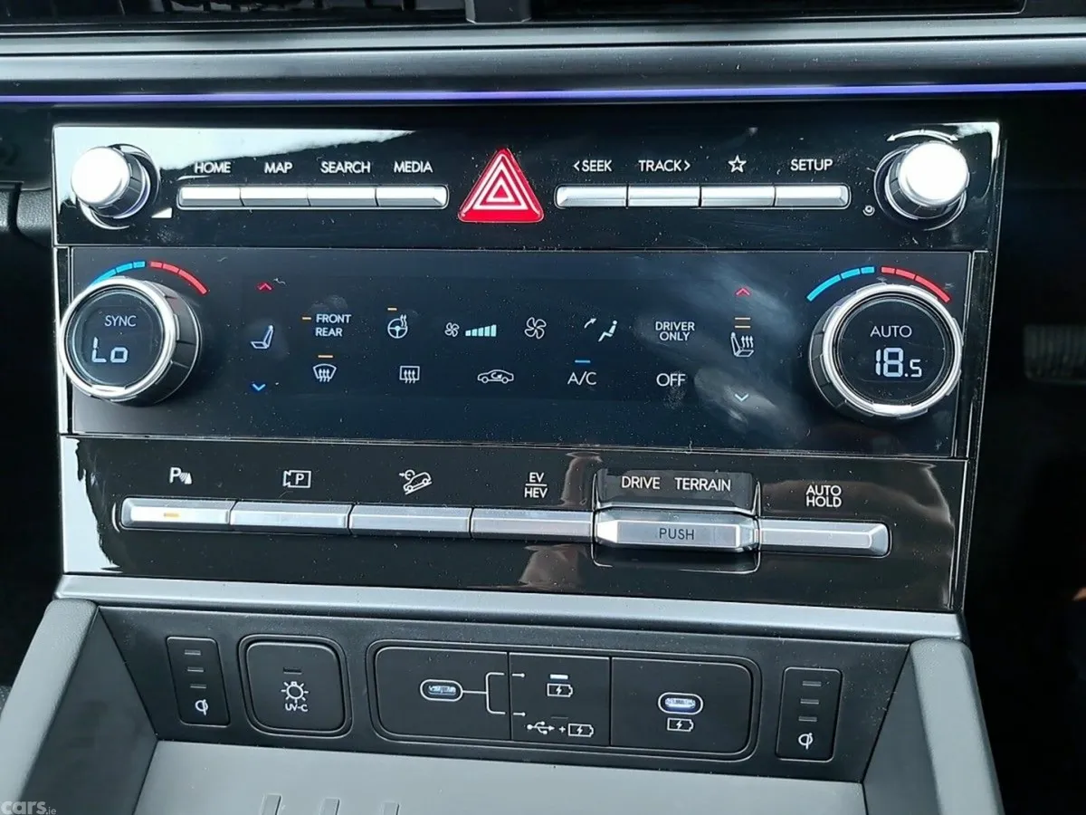Hyundai Santa Fe SUV, Petrol Plug-in Hybrid, 2027, White