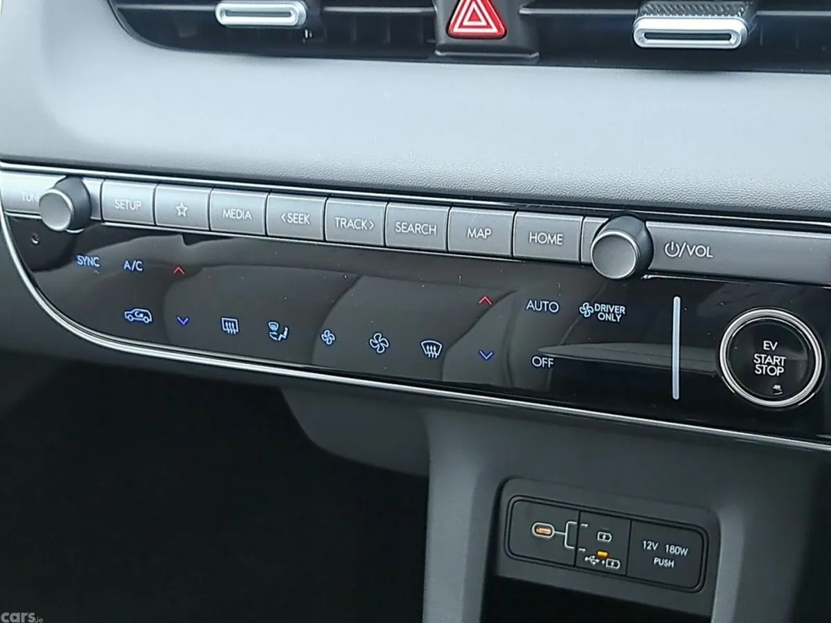 Hyundai IONIQ 5 MPV, Electric, 2027, Red