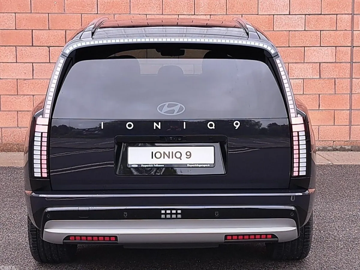 Hyundai IONIQ 9 SUV, Electric, 2027, Blue