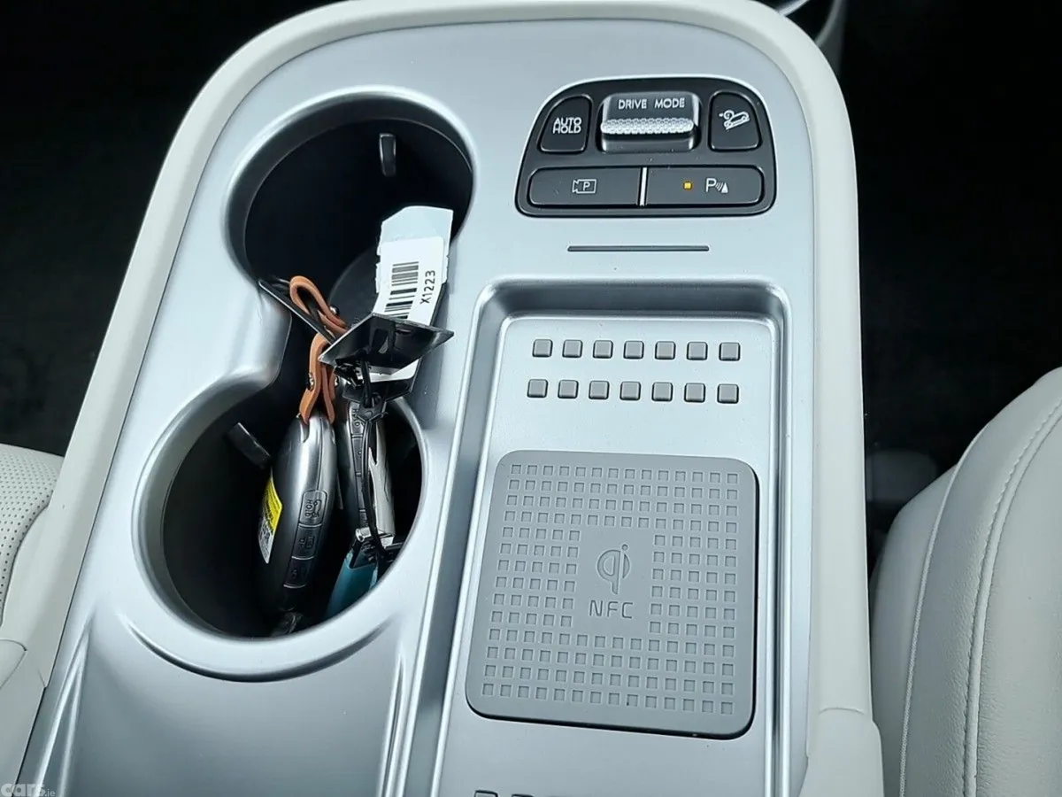 Hyundai IONIQ 9 SUV, Electric, 2027, Blue