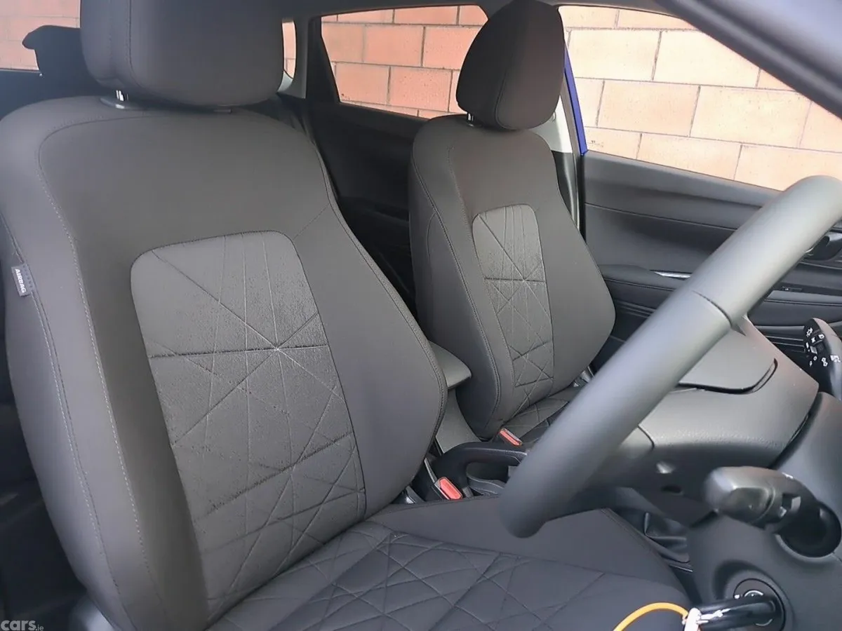 Hyundai Bayon MPV, Petrol, 2027, Blue