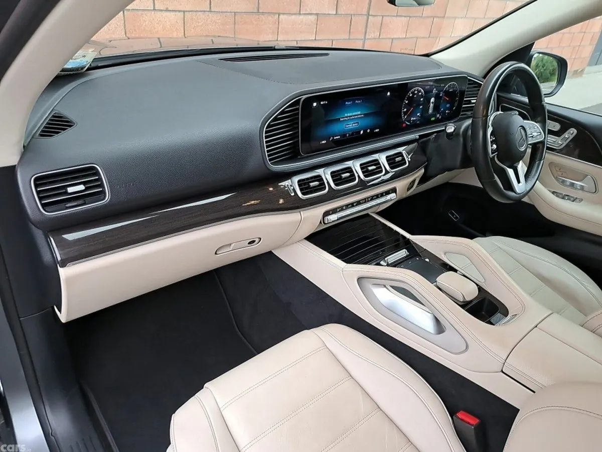 Mercedes-Benz GLE SUV, Diesel Plug-in Hybrid, 2022, Grey