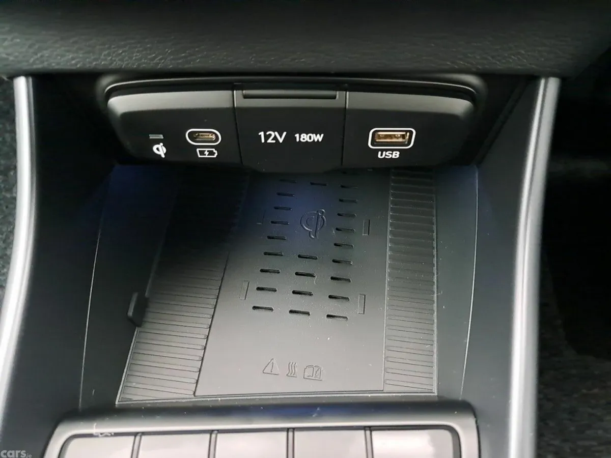 Hyundai i20 Hatchback, Petrol, 2027, Grey