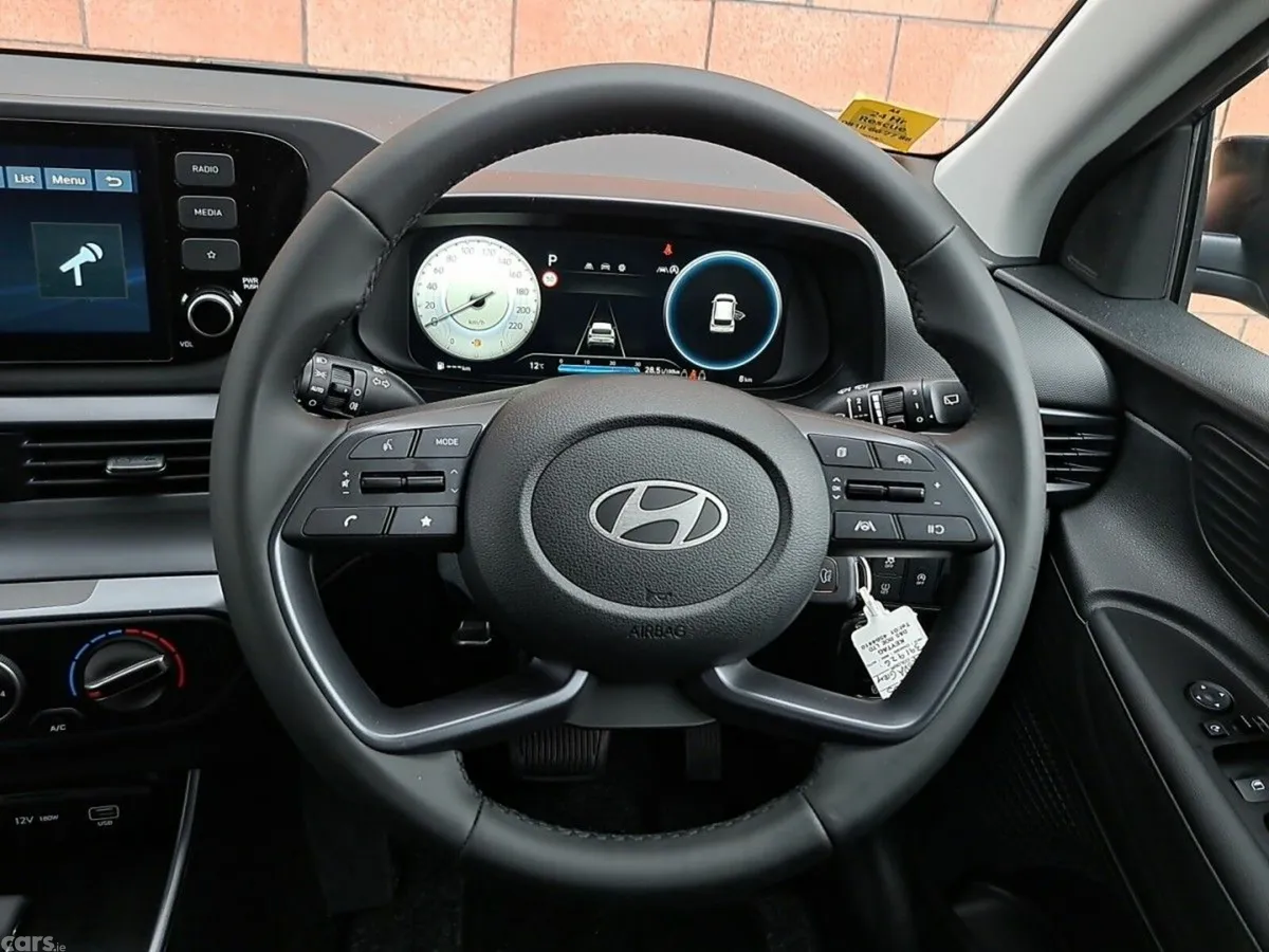 Hyundai i20 Hatchback, Petrol, 2027, Grey