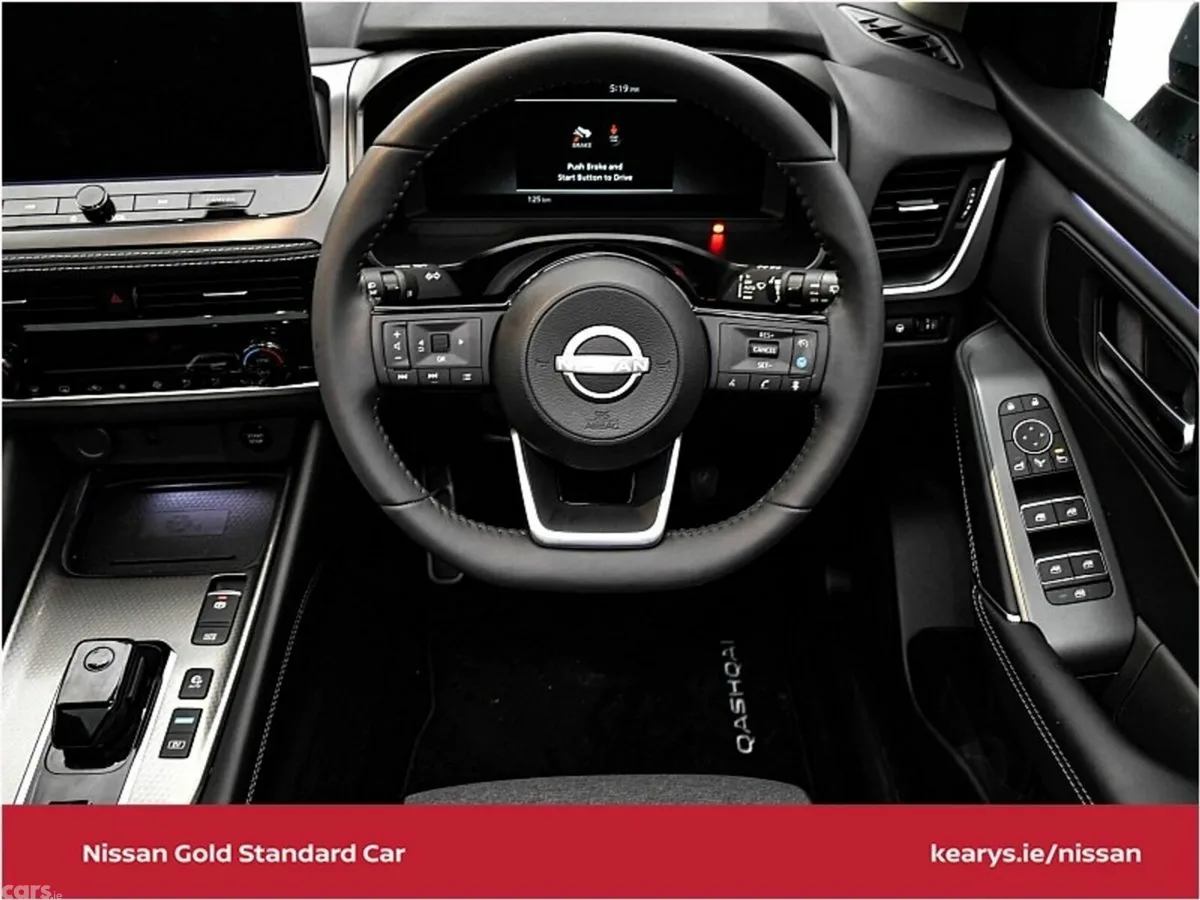 Nissan Qashqai SUV, Petrol Hybrid, 2025, Red