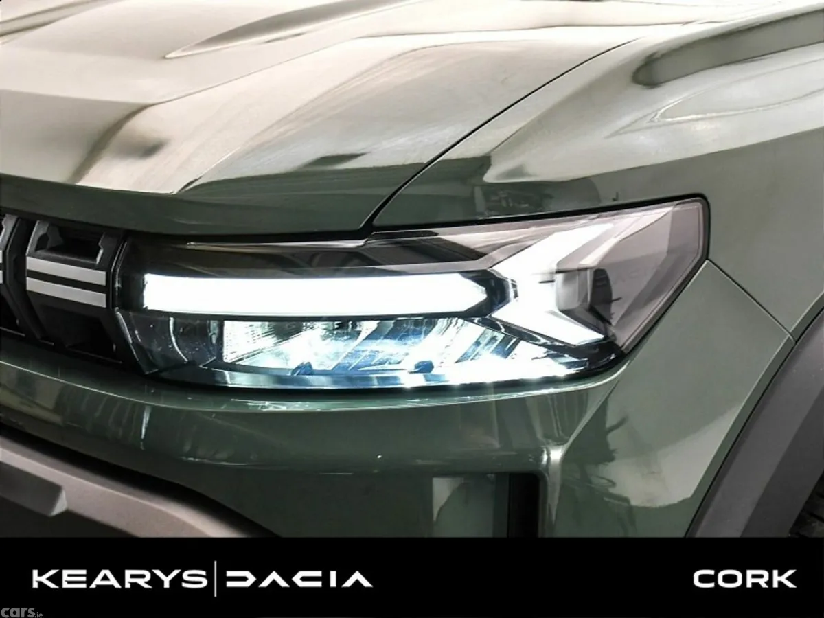 Dacia Duster SUV, Petrol Hybrid, 2027, Green