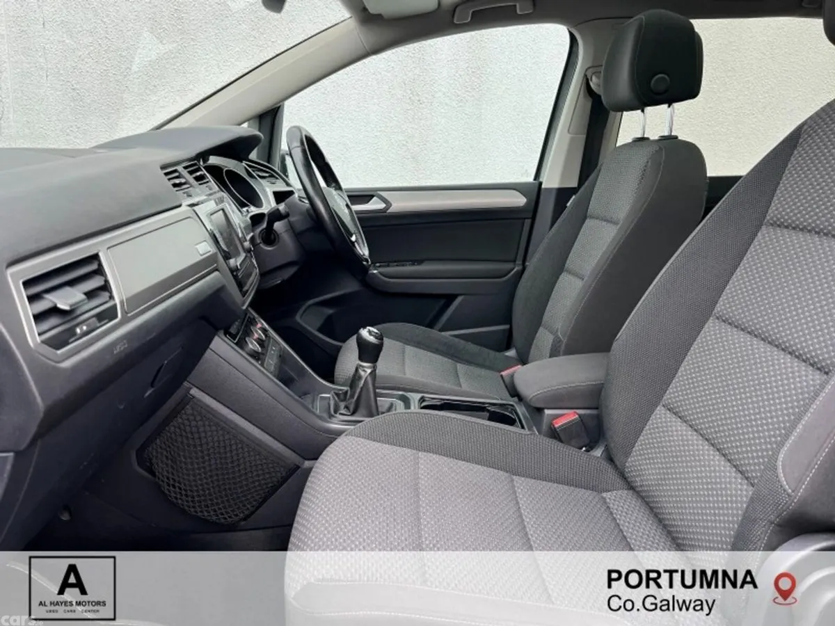 Volkswagen Touran MPV, Diesel, 2017, Grey