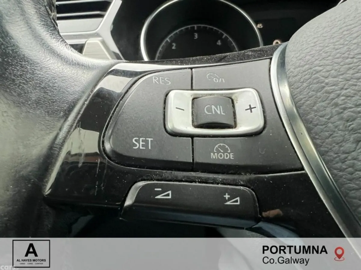 Volkswagen Touran MPV, Diesel, 2017, Grey