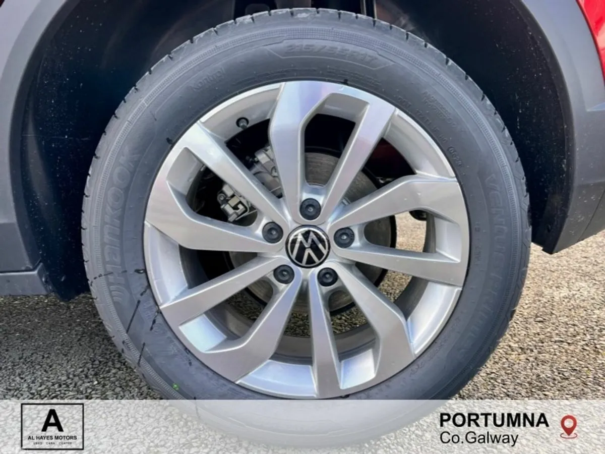 Volkswagen T-Roc SUV, Petrol, 2023, Red