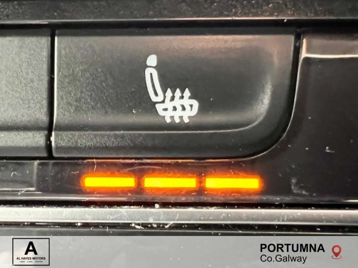 Volkswagen Passat Saloon, Diesel, 2018, Silver