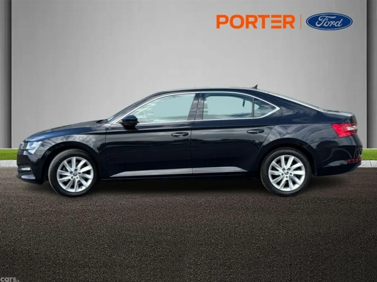 Skoda Superb Saloon, Diesel, 2023, Black