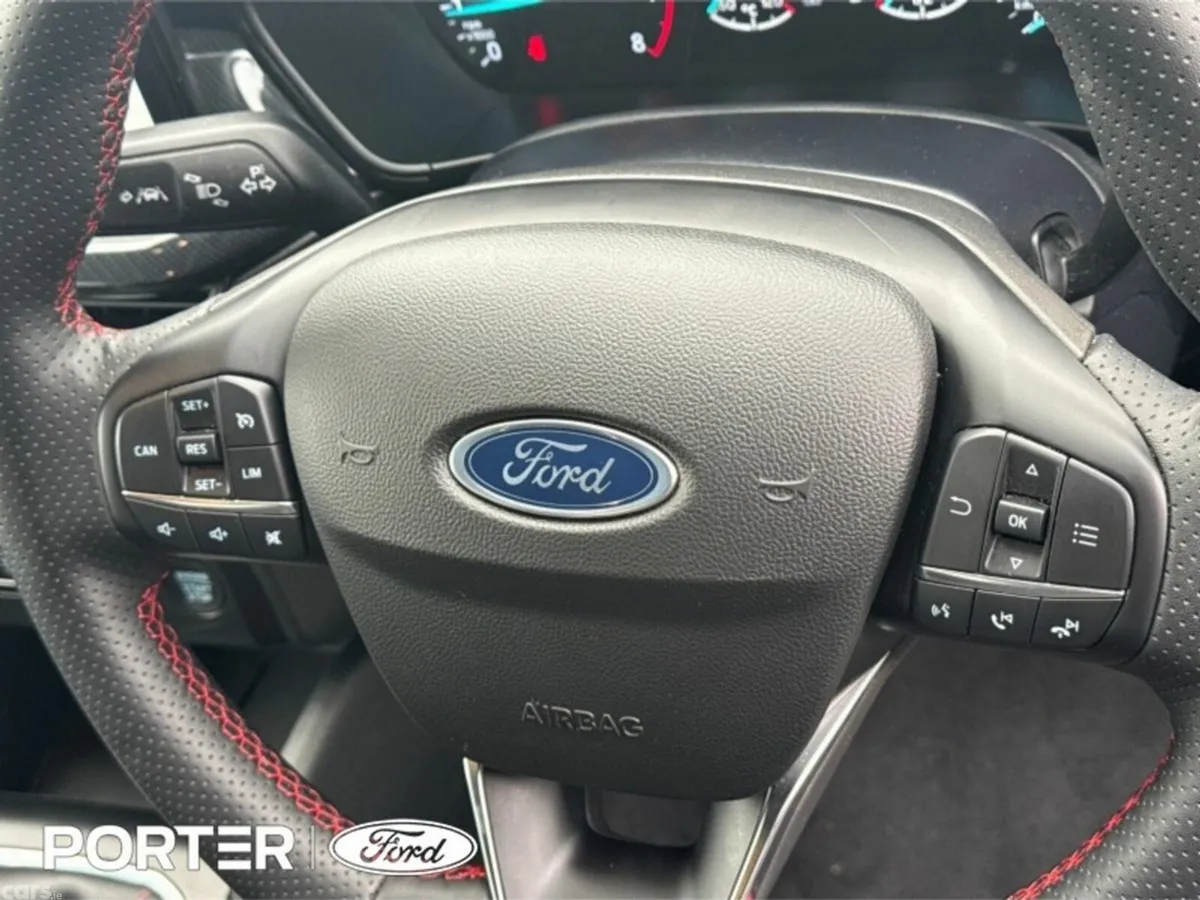 Ford Focus Hatchback, Petrol, 2024, Silver