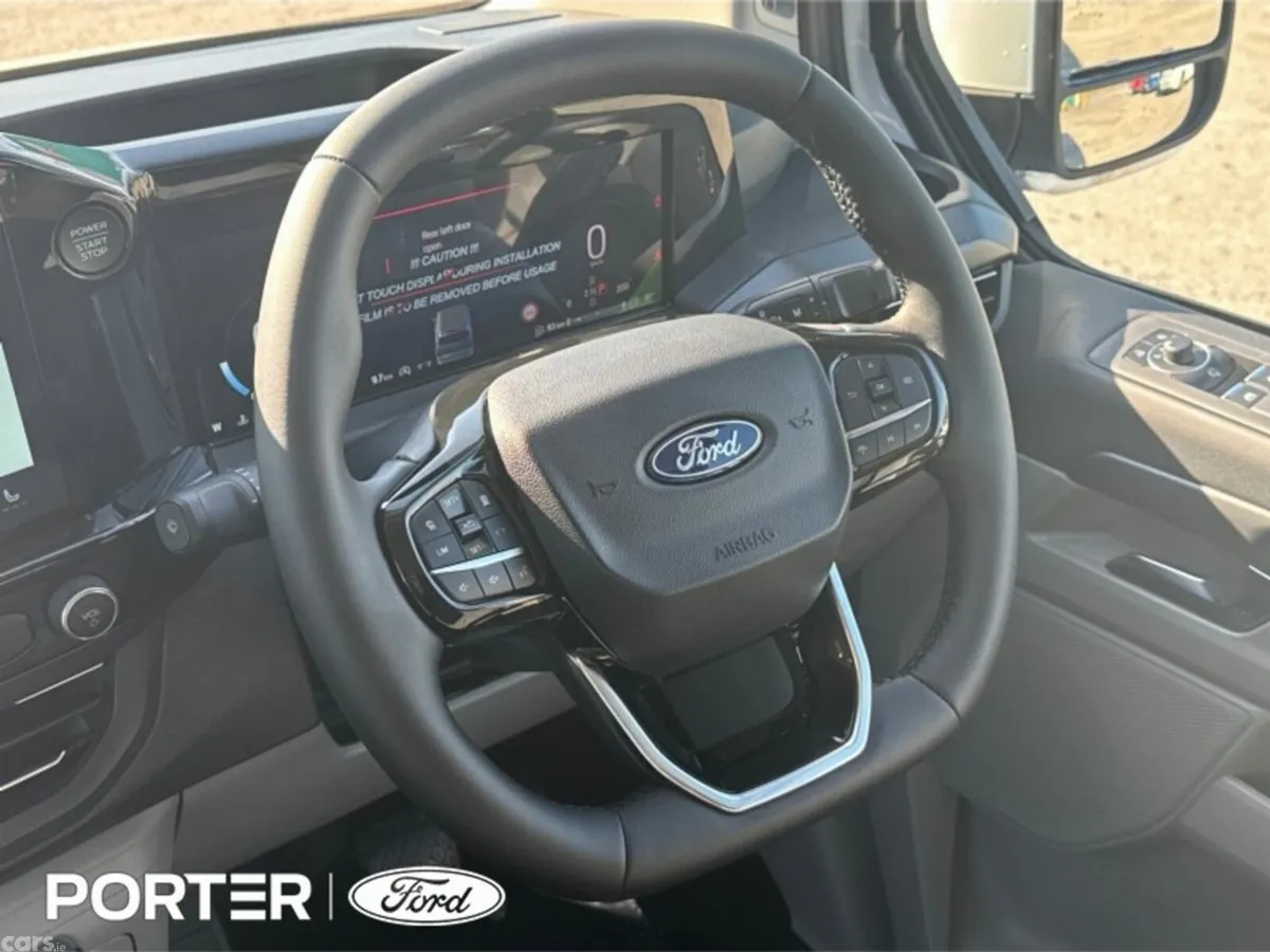 Ford Tourneo Custom MPV, Diesel, 2026, White
