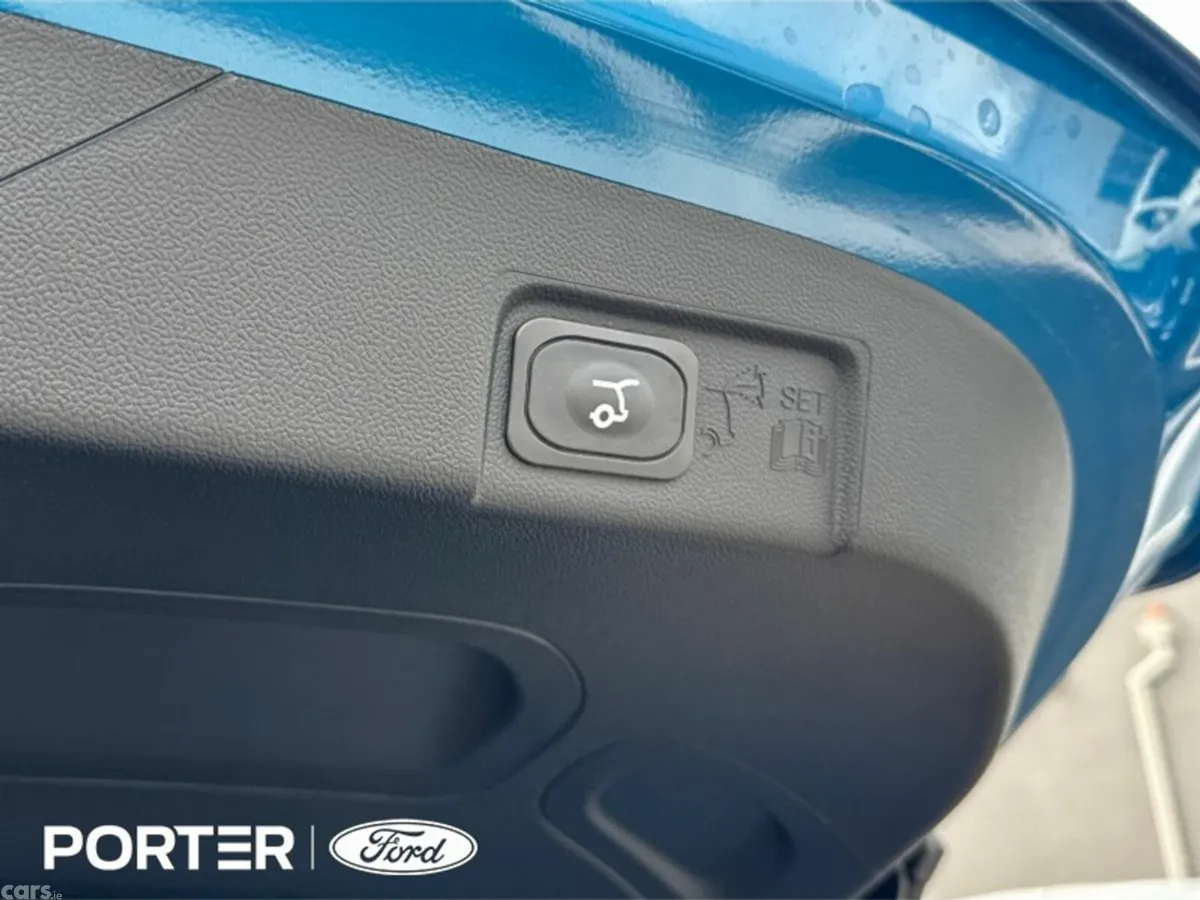 Ford Puma MPV, Electric, 2026, Blue