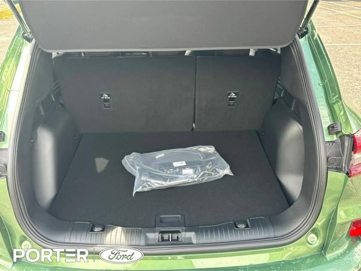 Ford Kuga SUV, Petrol Hybrid, 2026, Green