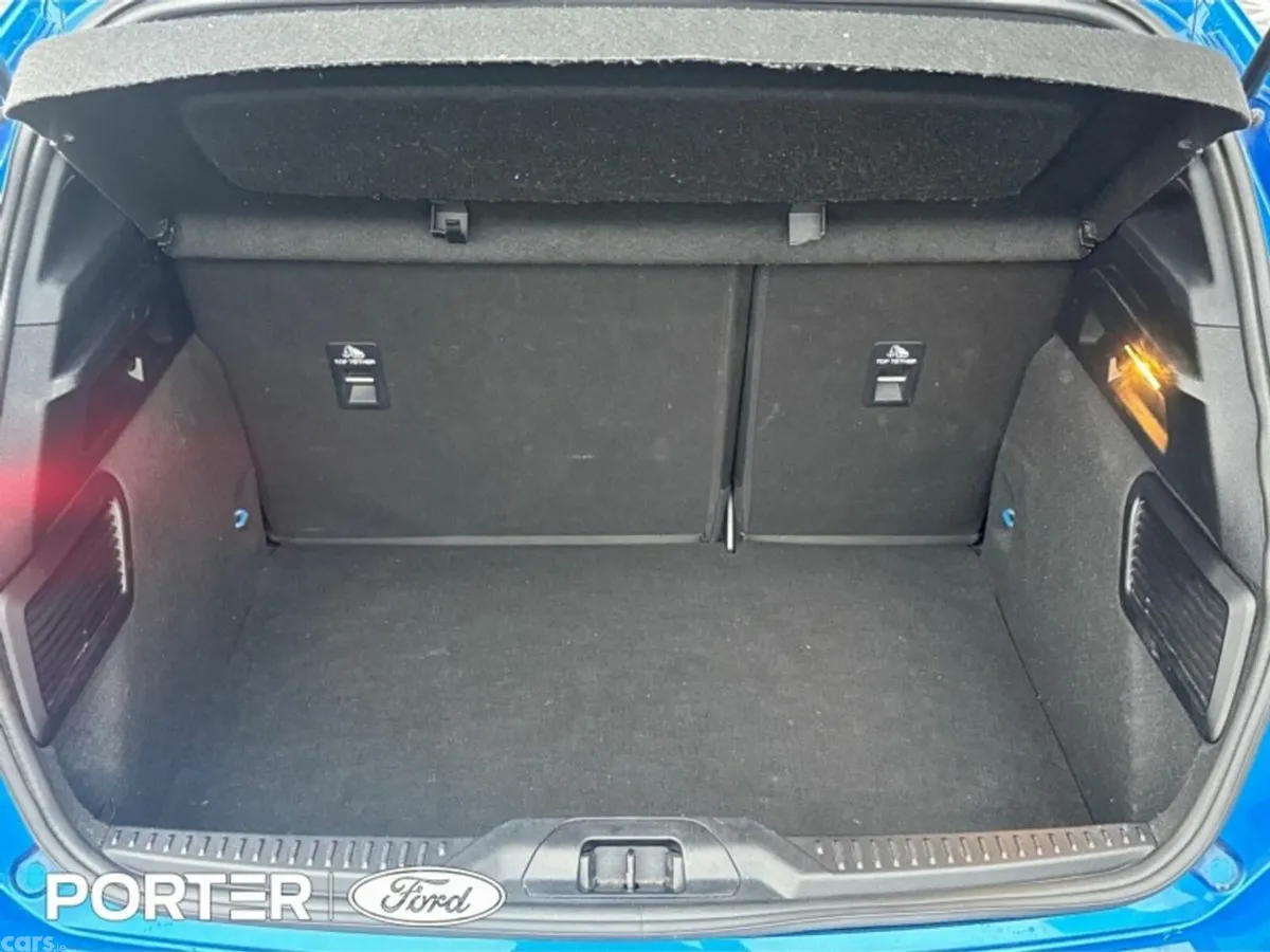 Ford Focus Hatchback, Petrol, 2024, Blue