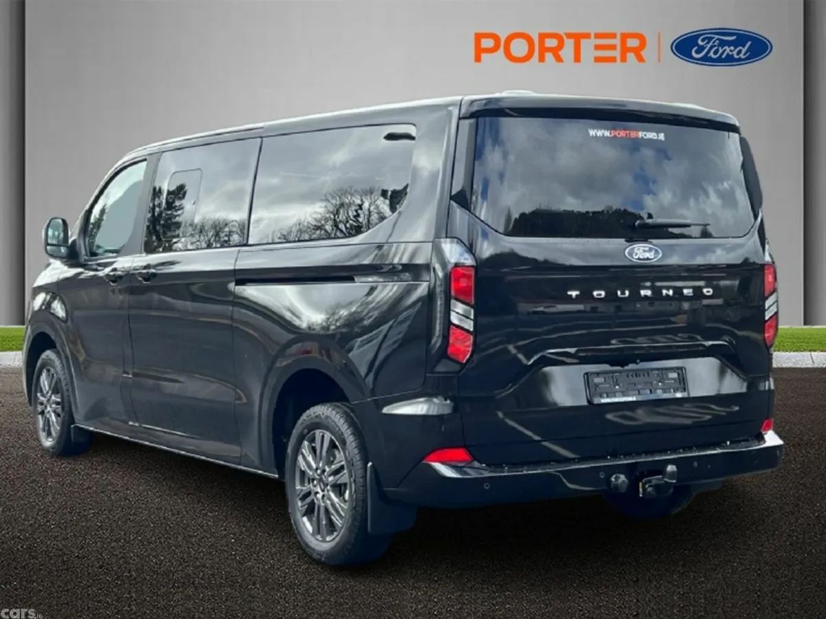 Ford Tourneo Custom MPV, Petrol Plug-in Hybrid, 2026, Black