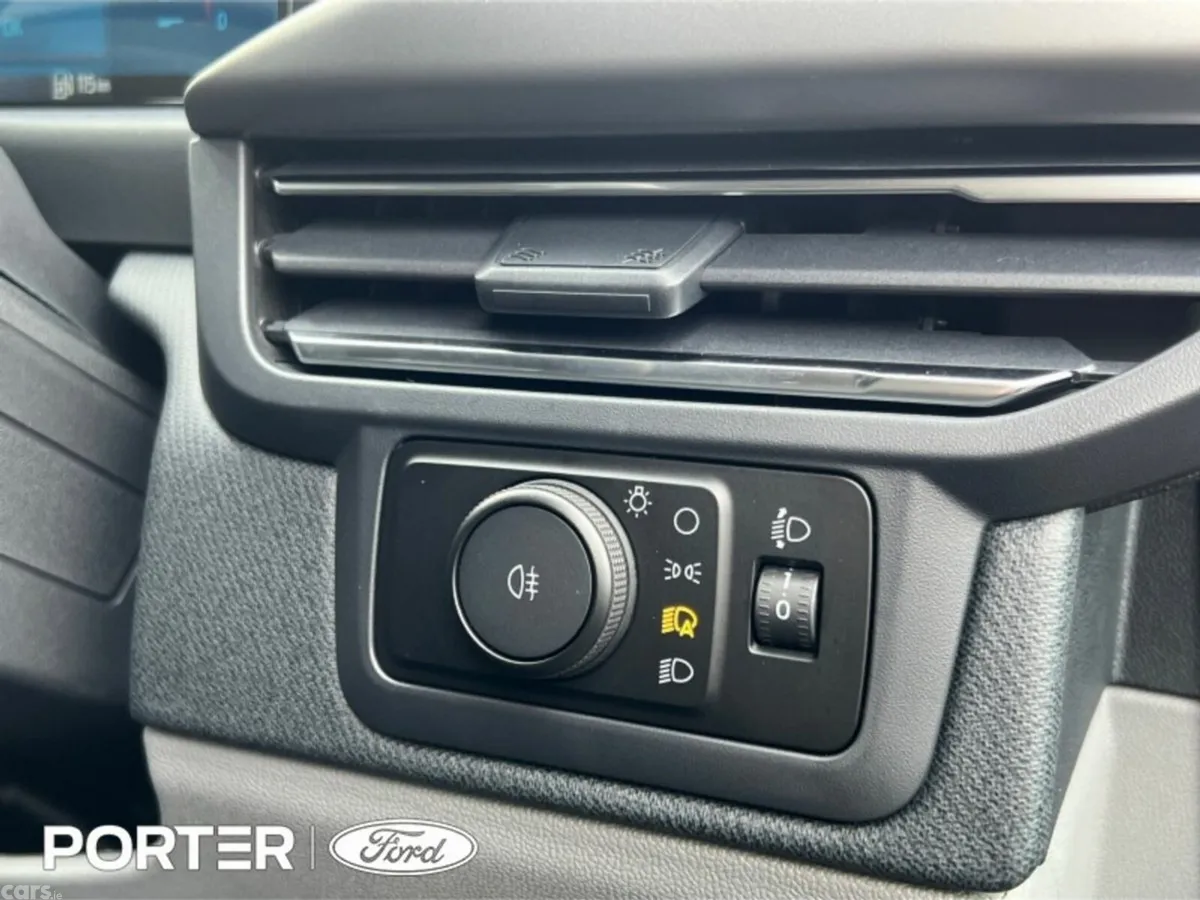 Ford Tourneo Custom MPV, Petrol Plug-in Hybrid, 2026, Black