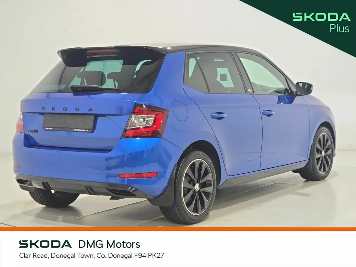 Skoda Fabia Hatchback, Petrol, 2021, Blue