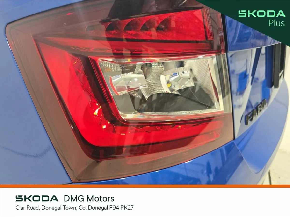 Skoda Fabia Hatchback, Petrol, 2021, Blue